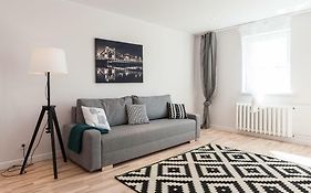 B&W Ruska Apartment