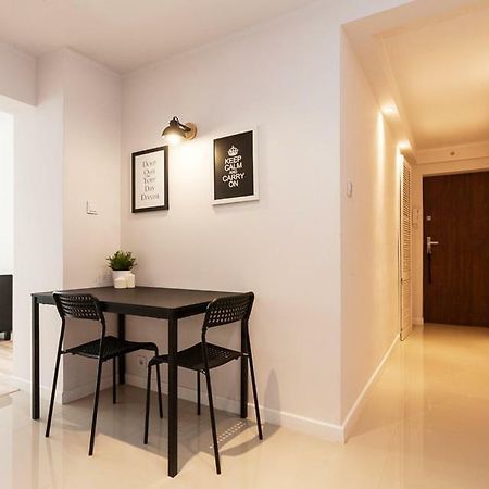 B&W Ruska Apartment Вроцлав Экстерьер фото